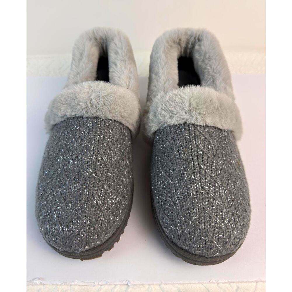 Skechers Memory Foam Gray Faux Fur Slippers Women’s Cozy House Shoes - Picture 2 of 7